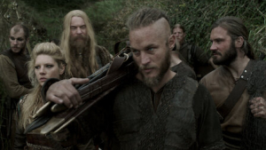Ragnar Lothbrok bersama Lagertha dalam salah satu adegan film Series Vikings