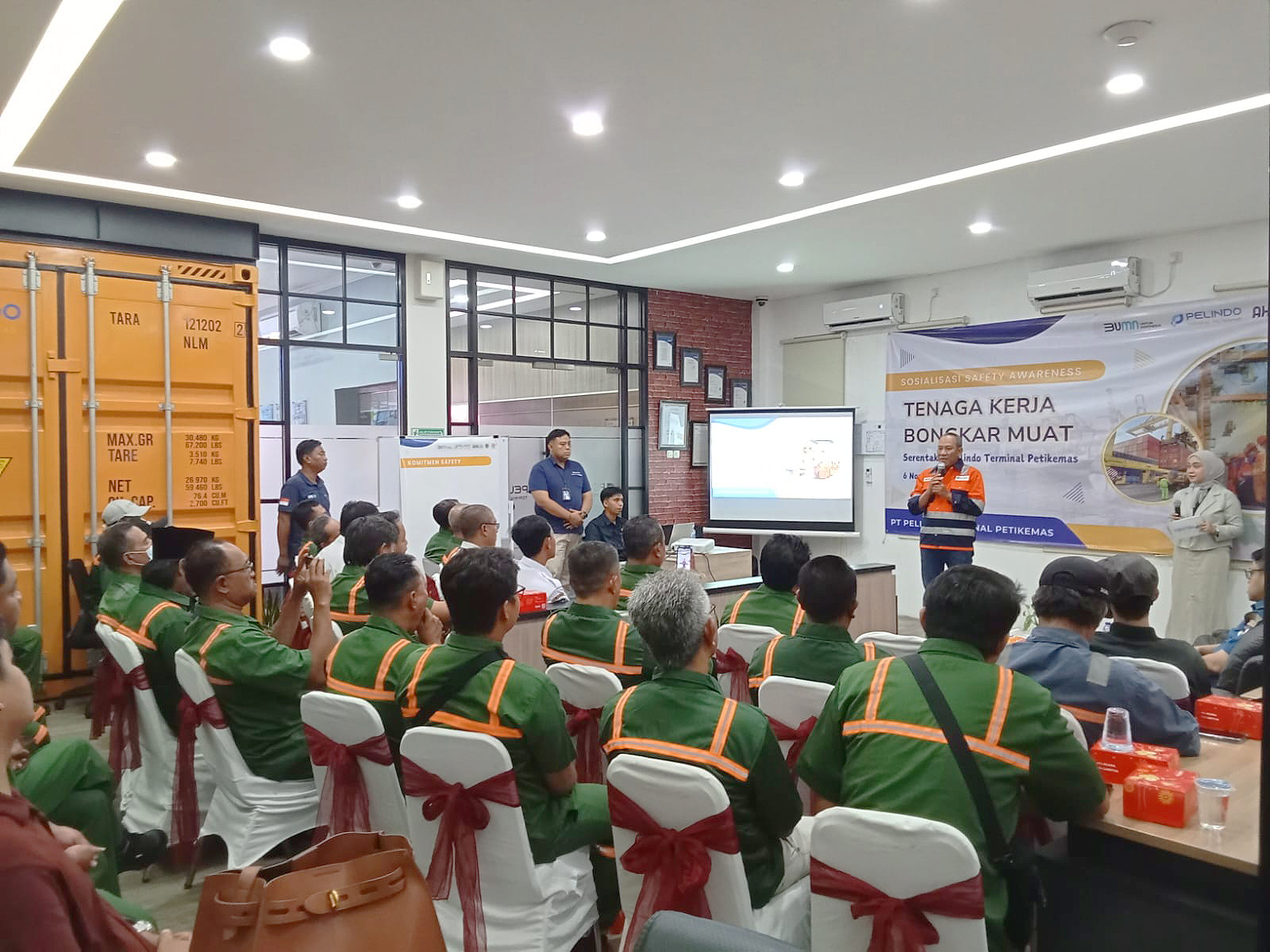 Pelindo Gelar Sosialisasi Keselamatan Kerja di Seluruh Terminal