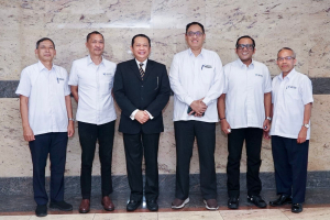 Bamsoet berpose bersama usai bertemu jajaran Bappebti di Jakarta, Senin (18/11/2024) kemarin.