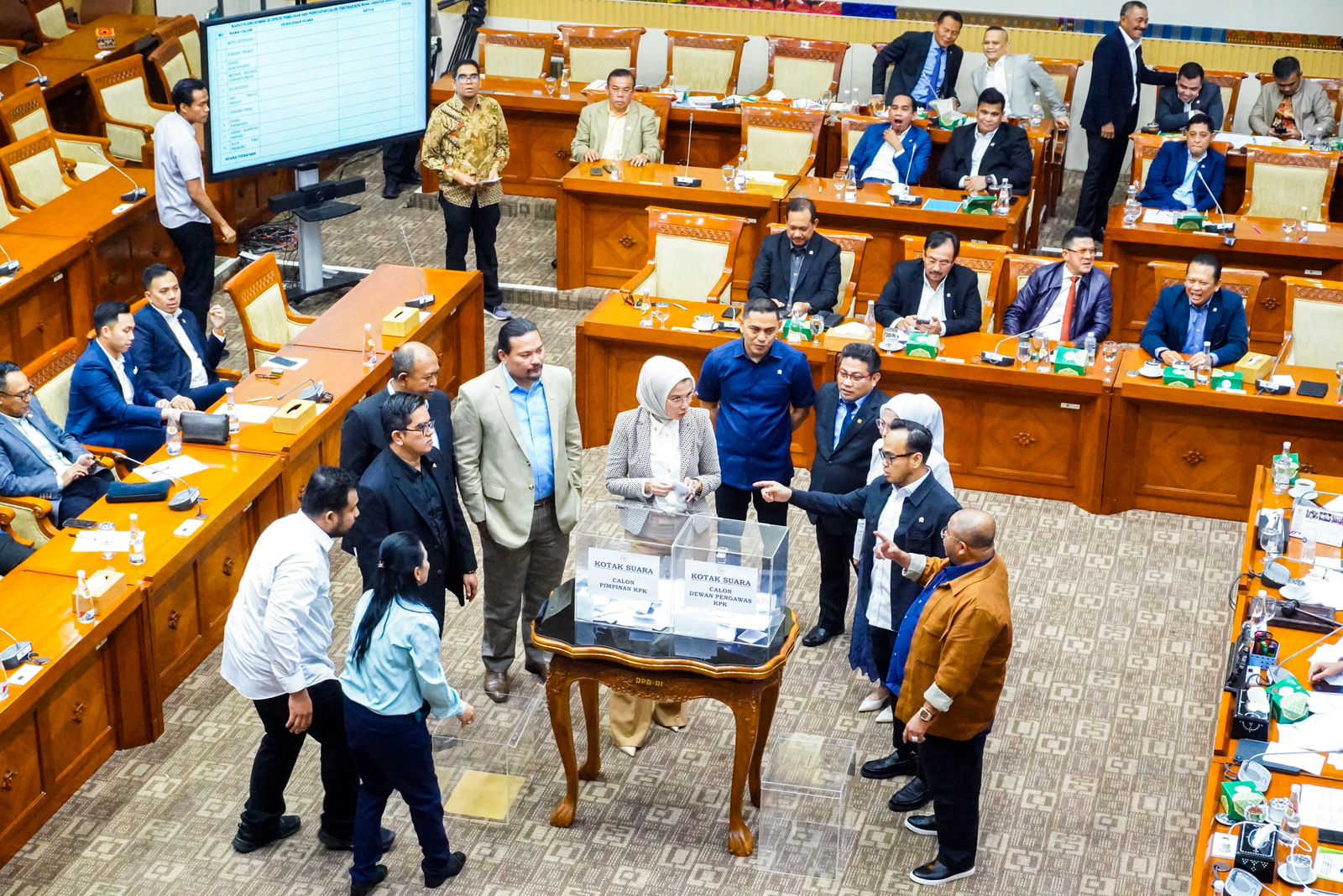 Voting Pemilihan Calon Pimpinan KPK di Gedung Parlemen Senayan Jakarta pada Kamis (21/11/2024)