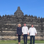 Presiden Prabowo Subianto Dan Presiden Prancis Emmenuel Macron Serta Istri Brigitte Macron Foto Bersama Usai Mengunjungi Candi Borobudur. Sumber foto : DETIK.COM