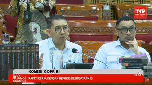Menteri Kebudayaan Fadli Zon dalam Rapat Kerja dengan Komisi X DPR RI di Senayan Jakarta, Senin (26/5/2025)