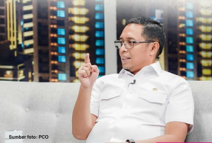 Kepala PCO, Hasan Nasbi