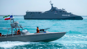 Pasukan Garda Revolusi Islam Iran saat beroperasi menyisir Selat Hormuz