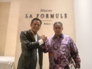 Abdul Gafur Ritonga (kiri) bersama dengan Ketua Umum KB PII, Dr. Nasrullah Larada (kanan)