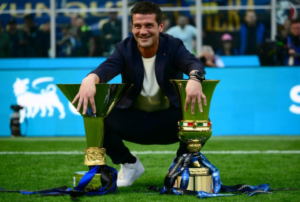 Inter Milan Resmi Perpanjang Kontrak Cristian Chivu hingga 2028 Usai Raih Double Winners